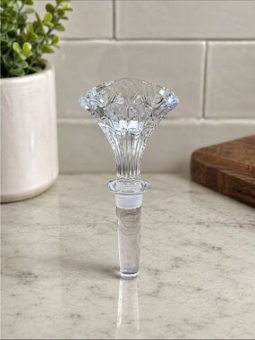 Waterford  Marguise Crystal Brookside Crystal Wine Bottle Stopper 5 3/8”